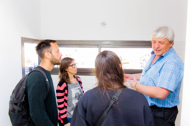 Emuvi hizo entrega de la Casa N° 300