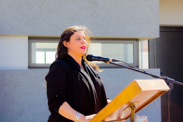 Emuvi hizo entrega de la Casa N° 300