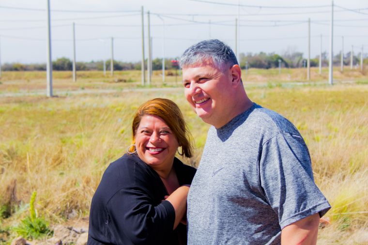 Emuvi hizo entrega de la Casa N° 300