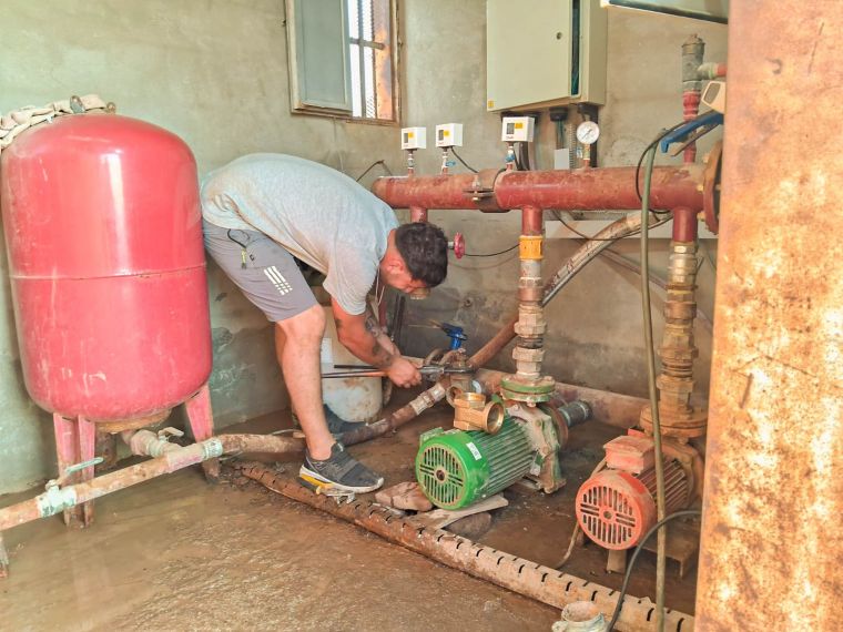 Se realizaron trabajos de reparación para la estación de bombeo de barrio Macario