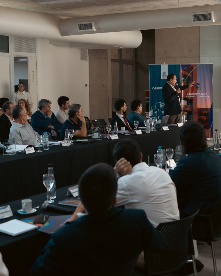 Haniewicz participó de la Asamblea Ordinaria del Ente Metropolitano