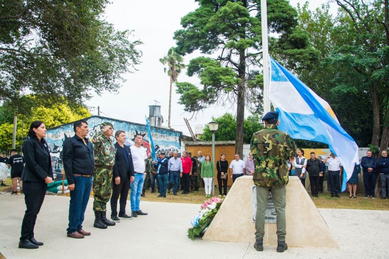 Acto homenaje a los héroes de Malvinas en Monte Cristo