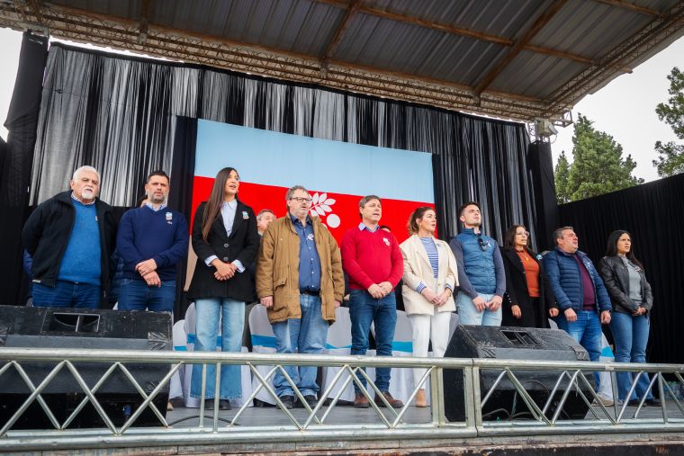 MONTE CRISTO CELEBRÓ EL 2° ANIVERSARIO DE LA CREACIÓN DE SU BANDERA