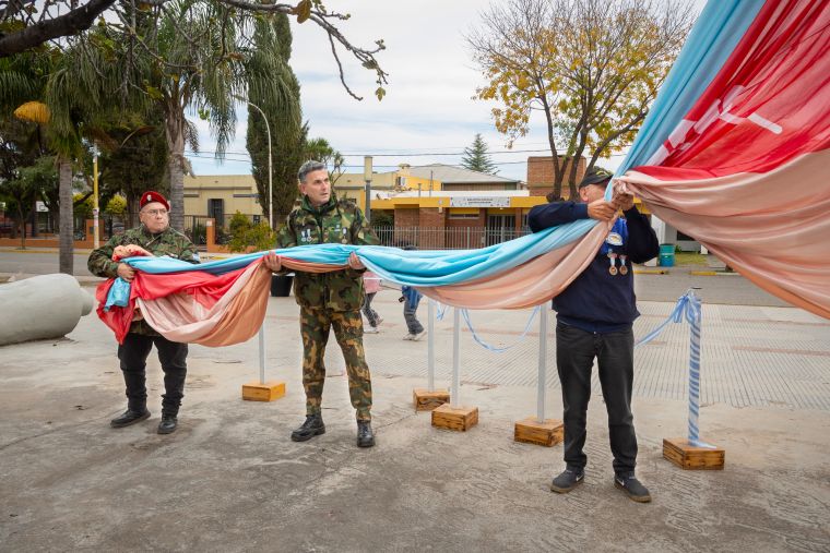 MONTE CRISTO CELEBRÓ EL 2° ANIVERSARIO DE LA CREACIÓN DE SU BANDERA