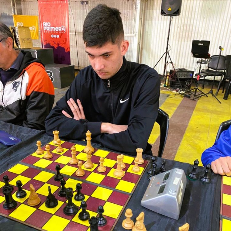 La escuela municipal de Ajedrez de Monte Cristo triunfa en el Primer Encuentro de Suquijuegos