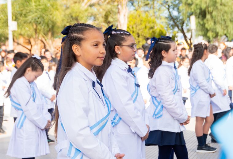 Monte Cristo celebró el Día de la Bandera