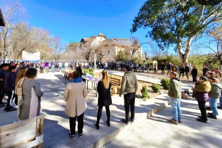 El equipo RAAC de Monte Cristo presente en conversatorio de prevención de adicciones