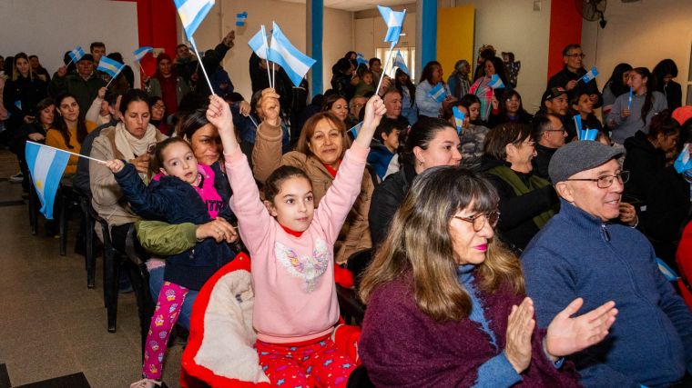 Emotivo Acto del 9 de Julio en Monte Cristo