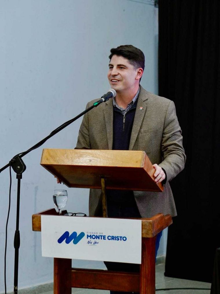 El Gobernador Martín Llaryora visitó Monte Cristo