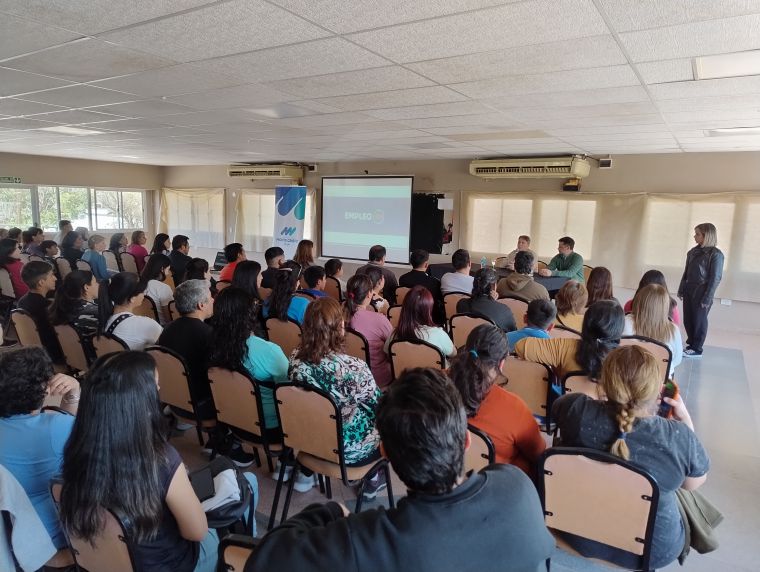 Presentación de EMPLEO +26 en Monte Cristo