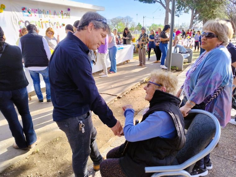 La Oficina de Personas Mayores realizó una muestra llena de creatividad