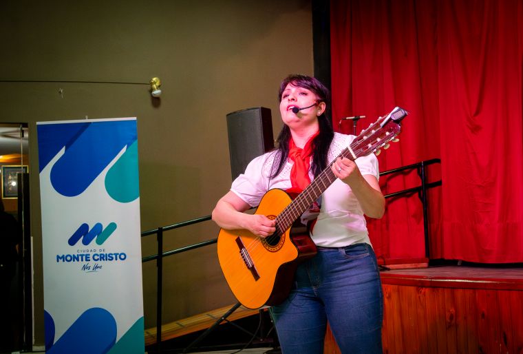 La Oficina de Personas Mayores de Monte Cristo realizó una nueva muestra de talleres