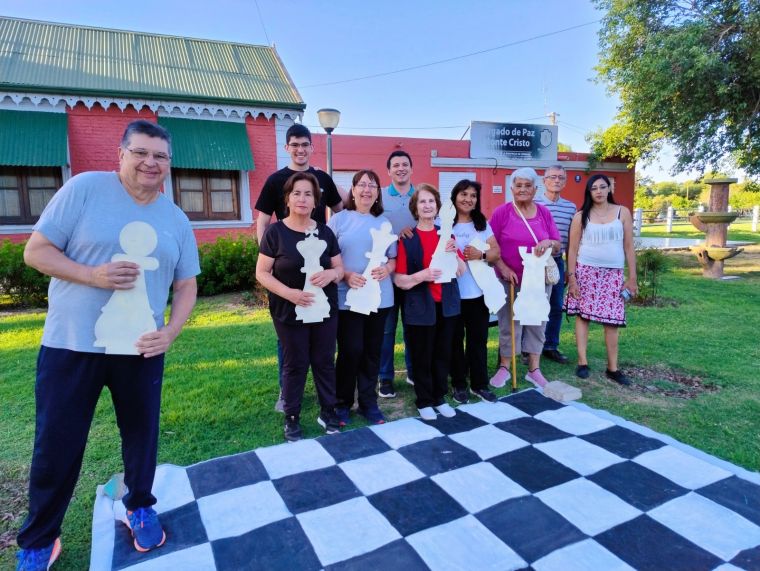 Una gran jornada de exposición de talleres de la Oficina de Personas Mayores