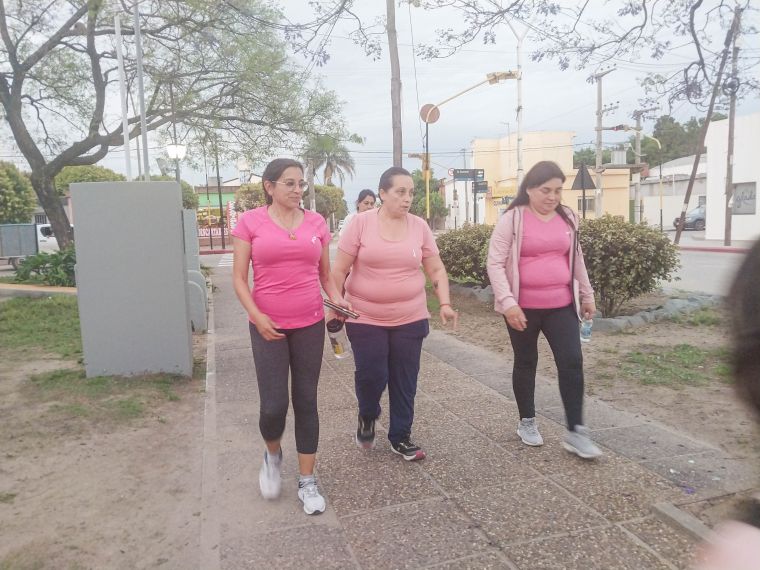 Caminatas en Monte Cristo en el mes de la lucha contra el cáncer de mama