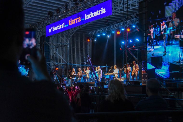 Histórico Festival de la Tierra y la Industria en el Arena Monte Cristo