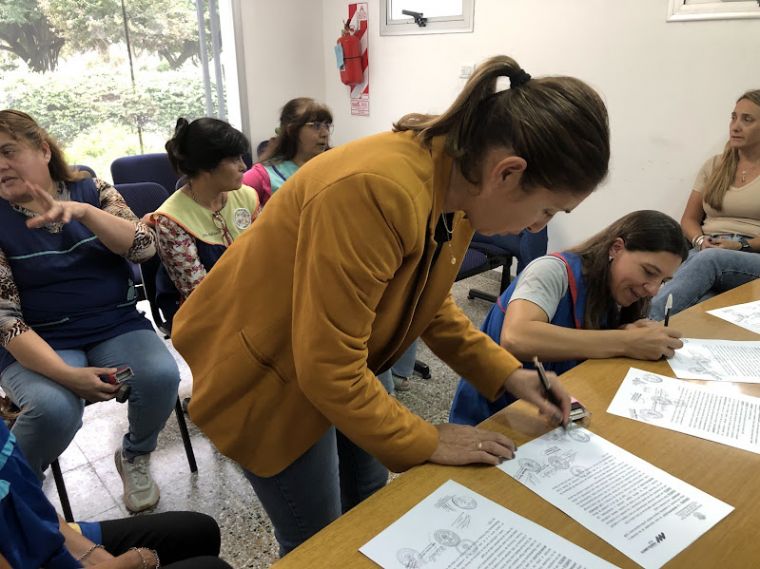 Firma de convenio para implementar el “Proyecto de Educación Física en el Jardín”