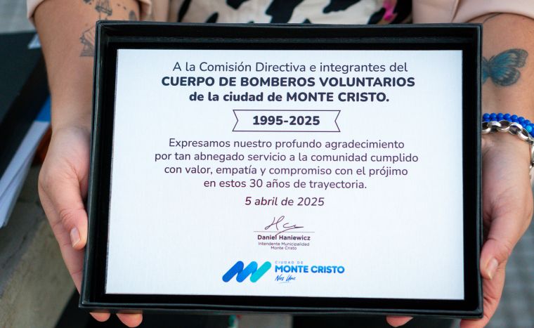 Monte Cristo celebró los 30 años de servicio de los Bomberos Voluntarios