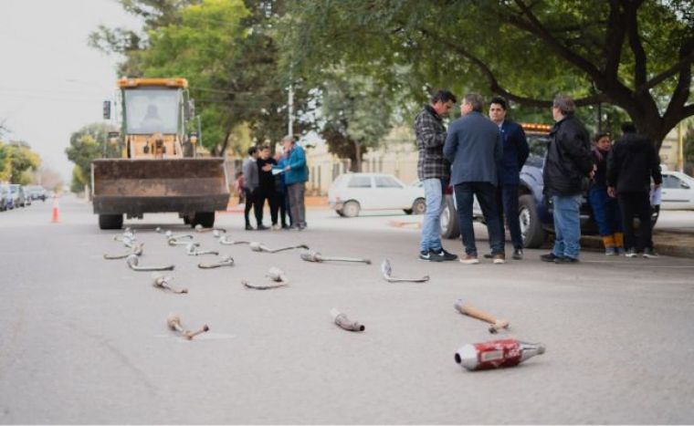 Ordenanza actualizada y acciones firmes contra el uso de escapes no reglamentarios en Monte Cristo