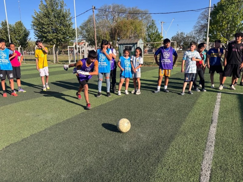 Una jornada a puro deporte en “La Copa Rosa: Goles por la vida”