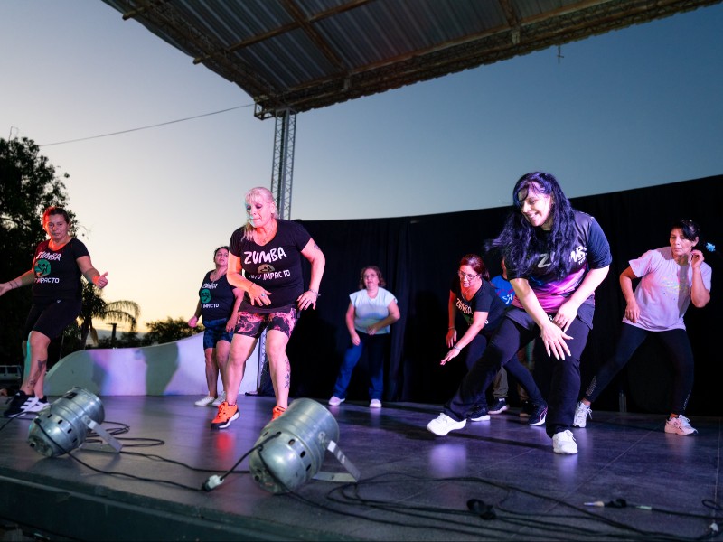 Monte Cristo celebró el Día de la Mujer con una tarde de feria, música y reconocimientos